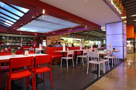 CHAISE   EMPILABLE LISBOA ROUGE   Made in EU