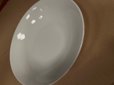 ASSIETTE CREUSE  21 cm  "SILDE" porcelaine blanche