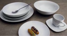 ASSIETTE PLATE 24 CM ""SILDE""  PORCELAINE BLANCHE