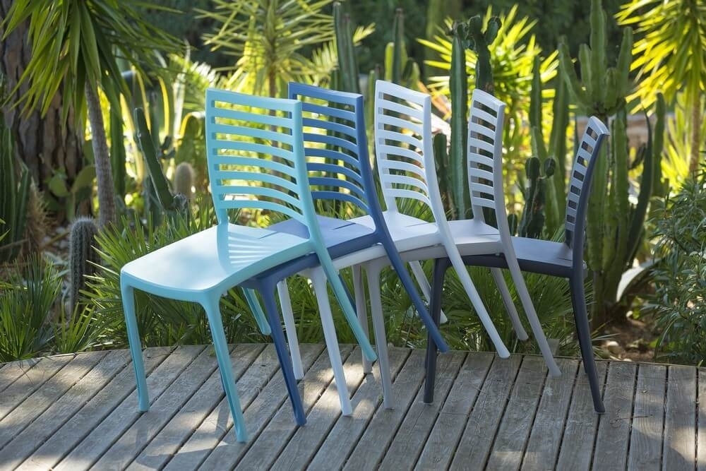 Tables & Chaises